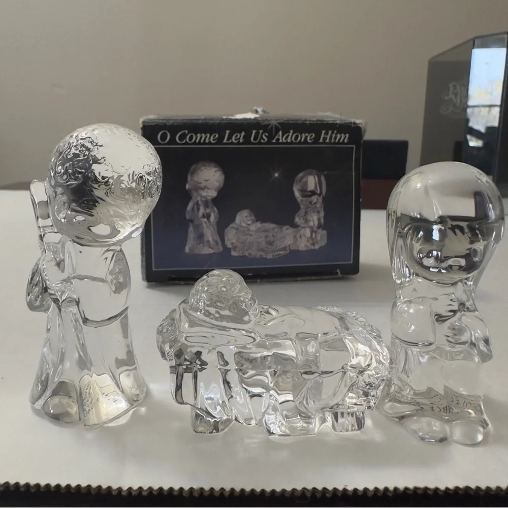 VTG Enesco Precious Moments 11 Pc Lead Crystal Nativity Set w/ Display Case